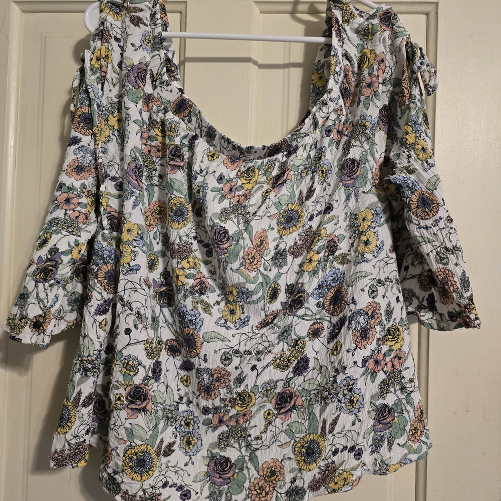 Maurices Floral Print Women's Top - Multicolor
